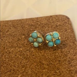 Cortina 449 turquoise stud earrings